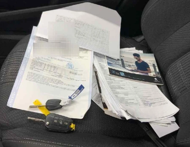 Peugeot 308 1.5 BlueHDI 130 ALLURE.LED.NAVI.VIRTUAL, снимка 12 - Автомобили и джипове - 52803267