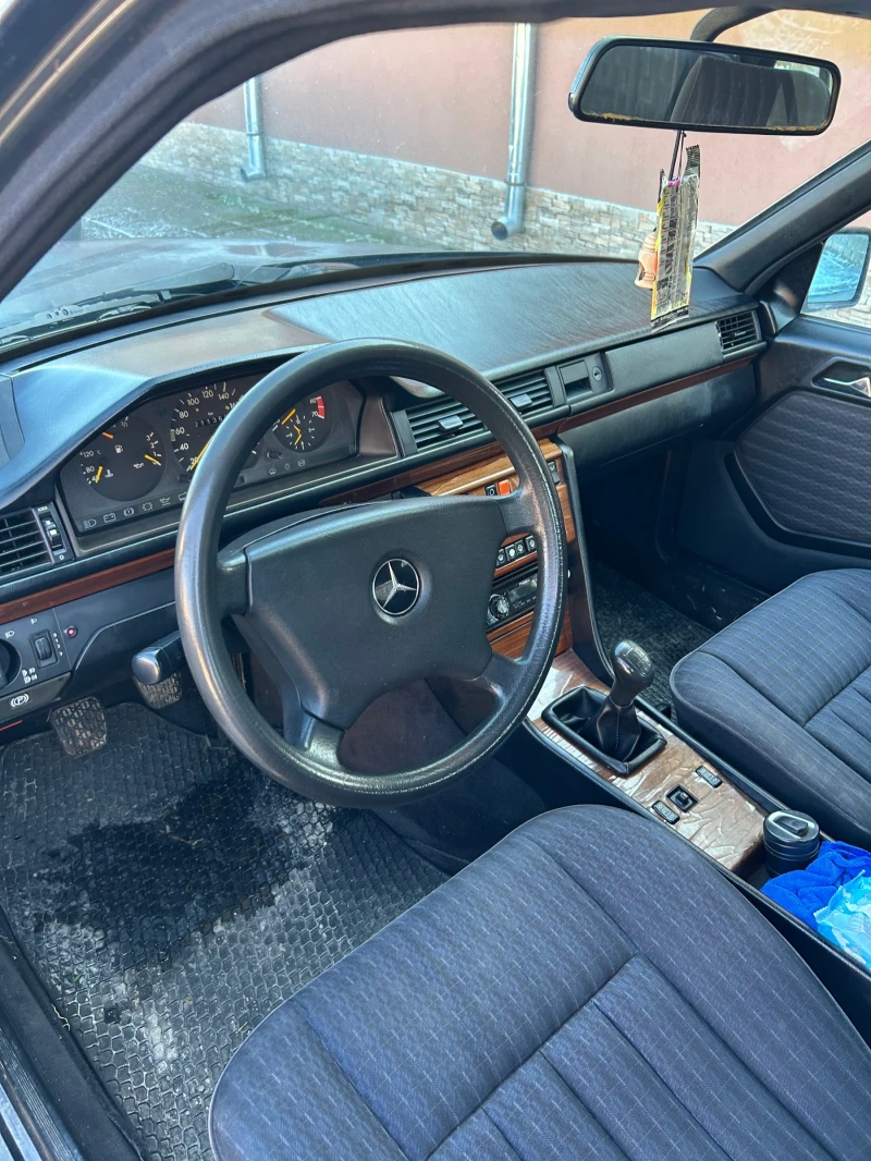 Mercedes-Benz 124 2000, снимка 11 - Автомобили и джипове - 53389102