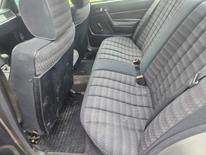 Mercedes-Benz 190, снимка 9 - Автомобили и джипове - 53475465