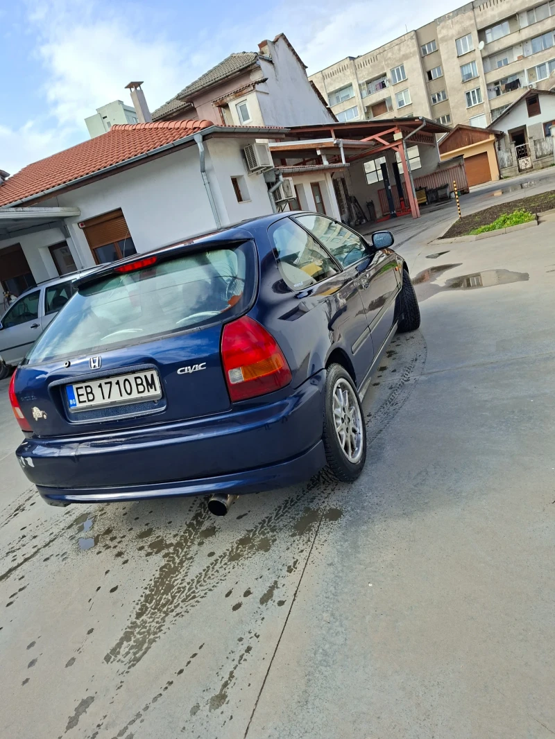 Honda Civic 1.5 V-TEC , снимка 3 - Автомобили и джипове - 53495157