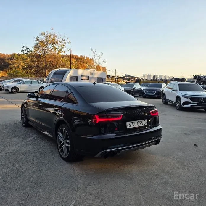 Audi S6 PREMIUM PLUS / QUATTRO / DISTRONIC / ПОДГРЕВИ / , снимка 6 - Автомобили и джипове - 54009027