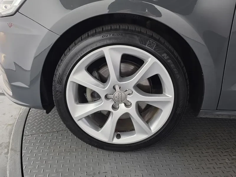 Audi A1 * 1.6 TDI* ���������� ��� ������������ ������*  | Mobile.bg � ����������� 10