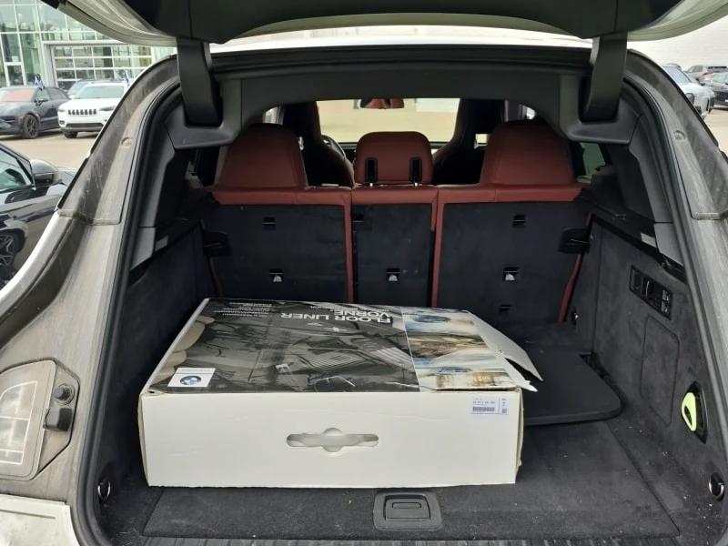 BMW iX / xDrive50 / BOWERS & WILKINS / LASER / ОЛДУХВАНЕ, снимка 10 - Автомобили и джипове - 56154257