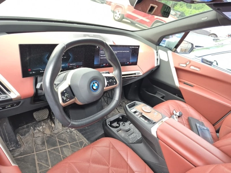 BMW iX / xDrive50 / BOWERS & WILKINS / LASER / ОЛДУХВАНЕ, снимка 6 - Автомобили и джипове - 56154257