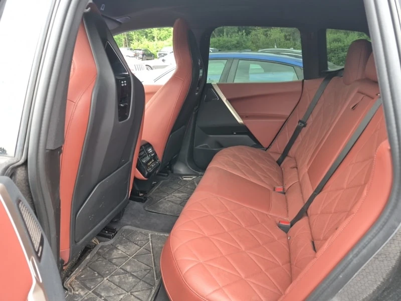 BMW iX / xDrive50 / BOWERS & WILKINS / LASER / ОЛДУХВАНЕ, снимка 8 - Автомобили и джипове - 56154257