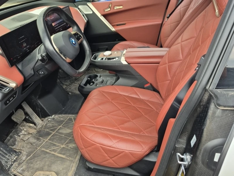 BMW iX / xDrive50 / BOWERS & WILKINS / LASER / ОЛДУХВАНЕ, снимка 7 - Автомобили и джипове - 56154257