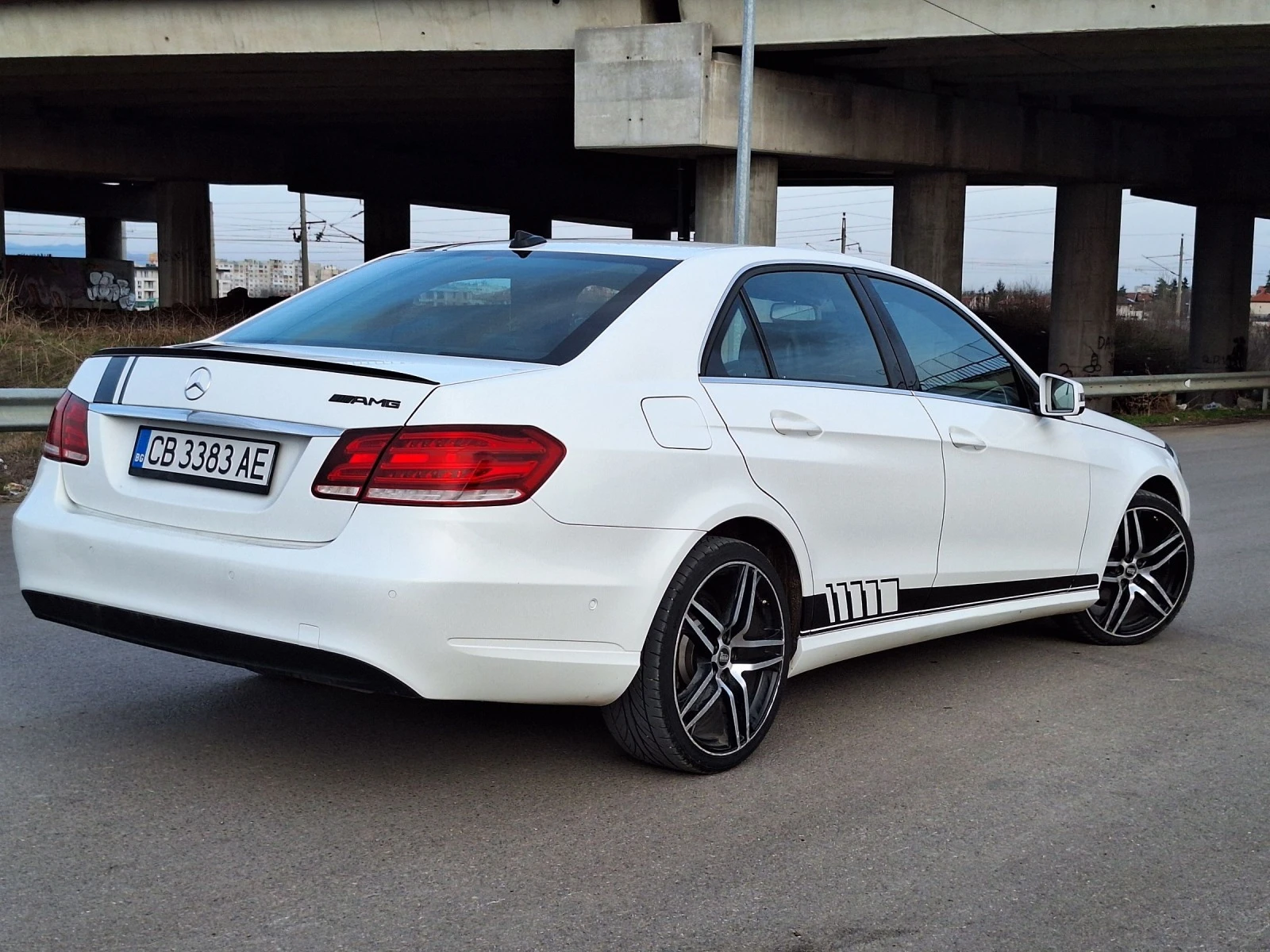 Mercedes-Benz E 220 ТОП СЪСТОЯНИЕ ! - изображение 3