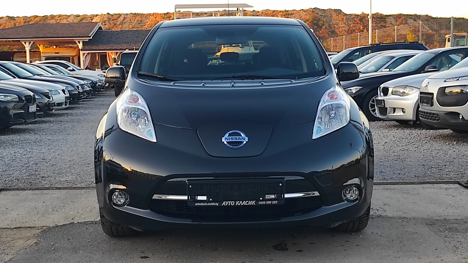 Nissan Leaf  10.000км. ЧИСТО НОВ -ЧИСТО НОВ!!! - изображение 2