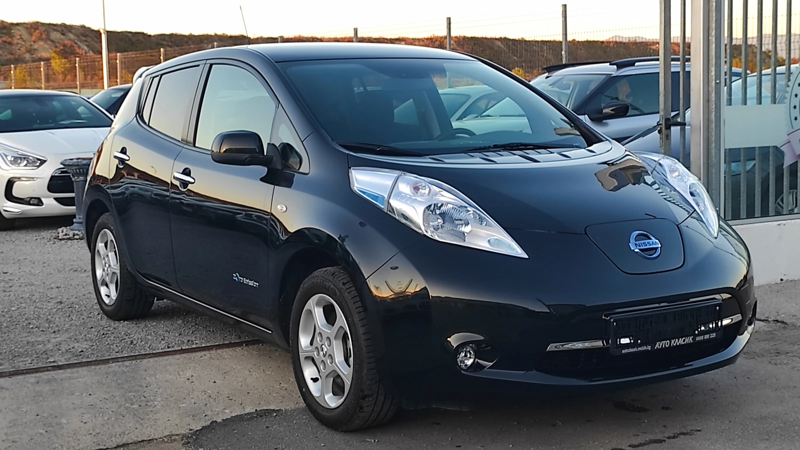 Nissan Leaf  10.000км. ЧИСТО НОВ -ЧИСТО НОВ!!! - изображение 3