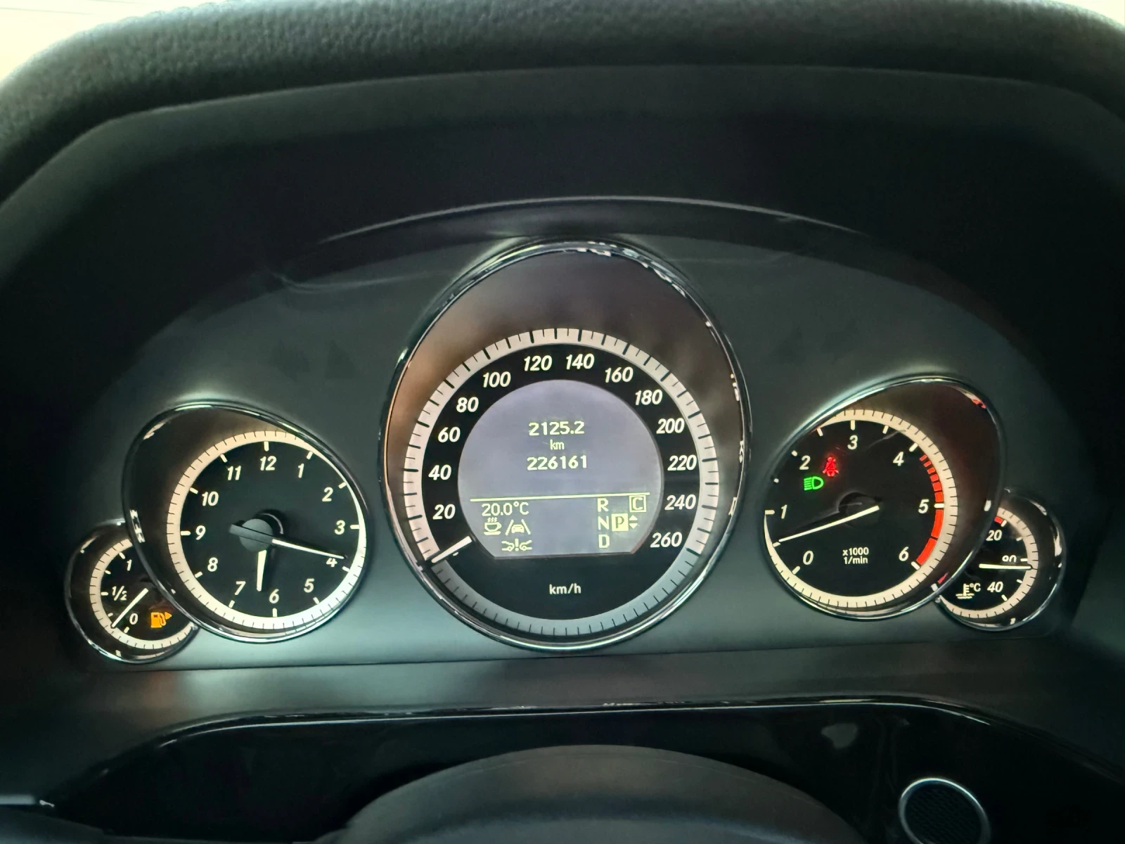 Mercedes-Benz E 350 AMG-LINE//Night-Vision//Нов внос от Белгия! - изображение 10