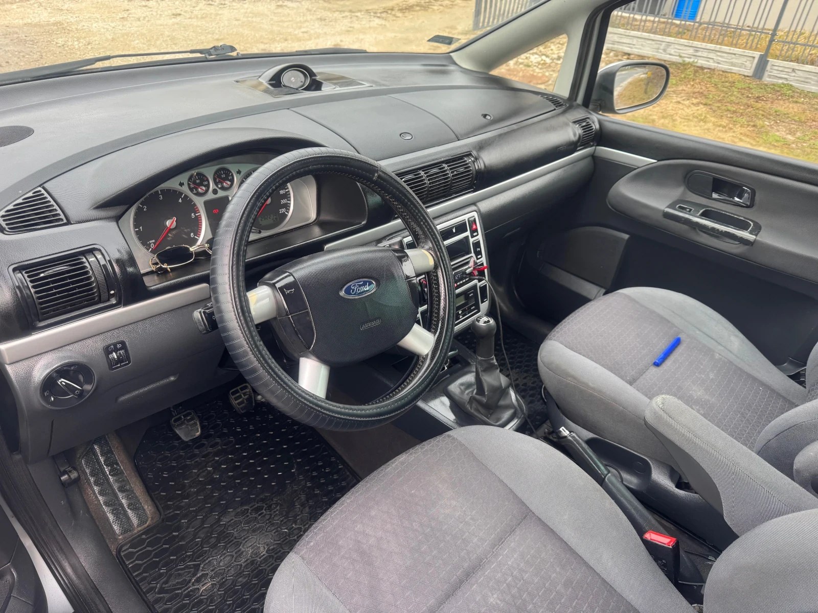 Ford Galaxy  - изображение 10