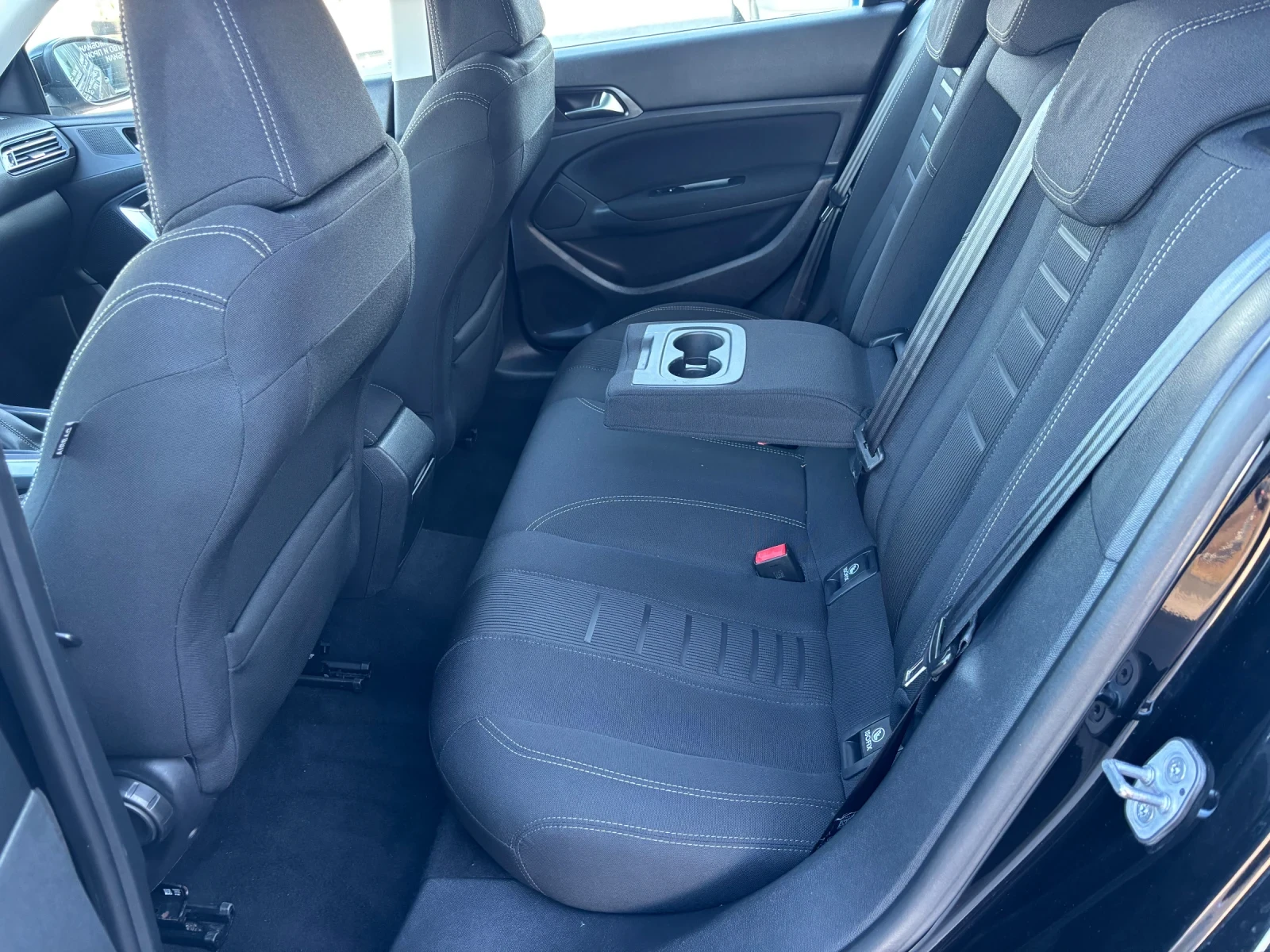 Peugeot 308 1.6 HDI Allure - изображение 6