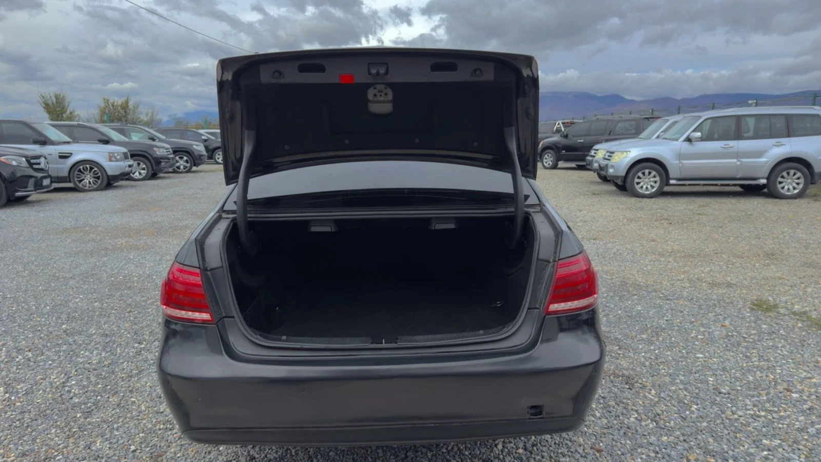 Mercedes-Benz E 200 * ТОП ЦЕНА*  | Mobile.bg — изображение 11