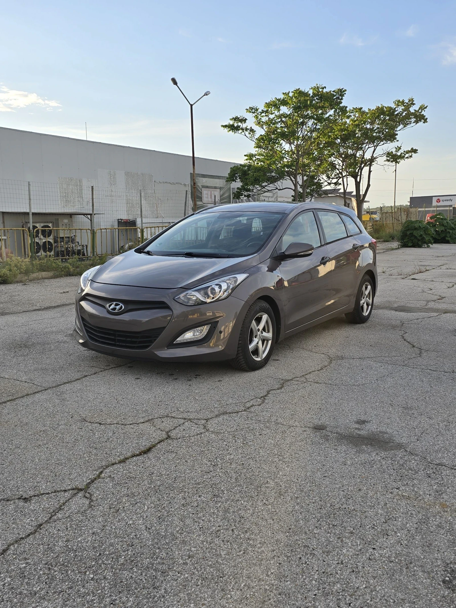 Hyundai I30 1.4 90..    | Mobile.bg   1