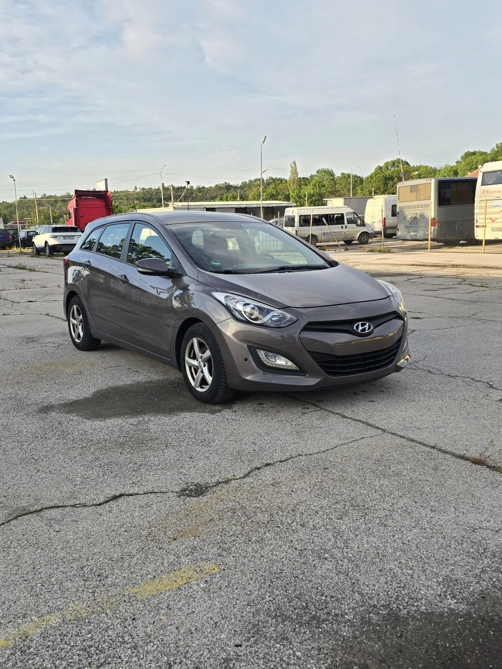 Hyundai I30 1.4 90..    | Mobile.bg   3