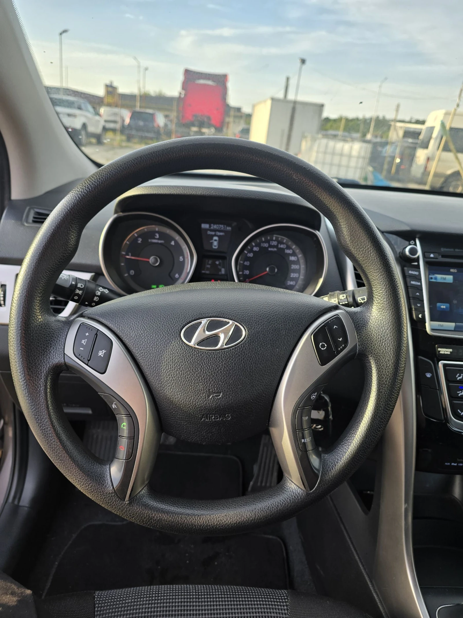 Hyundai I30 1.4 90..    | Mobile.bg   10