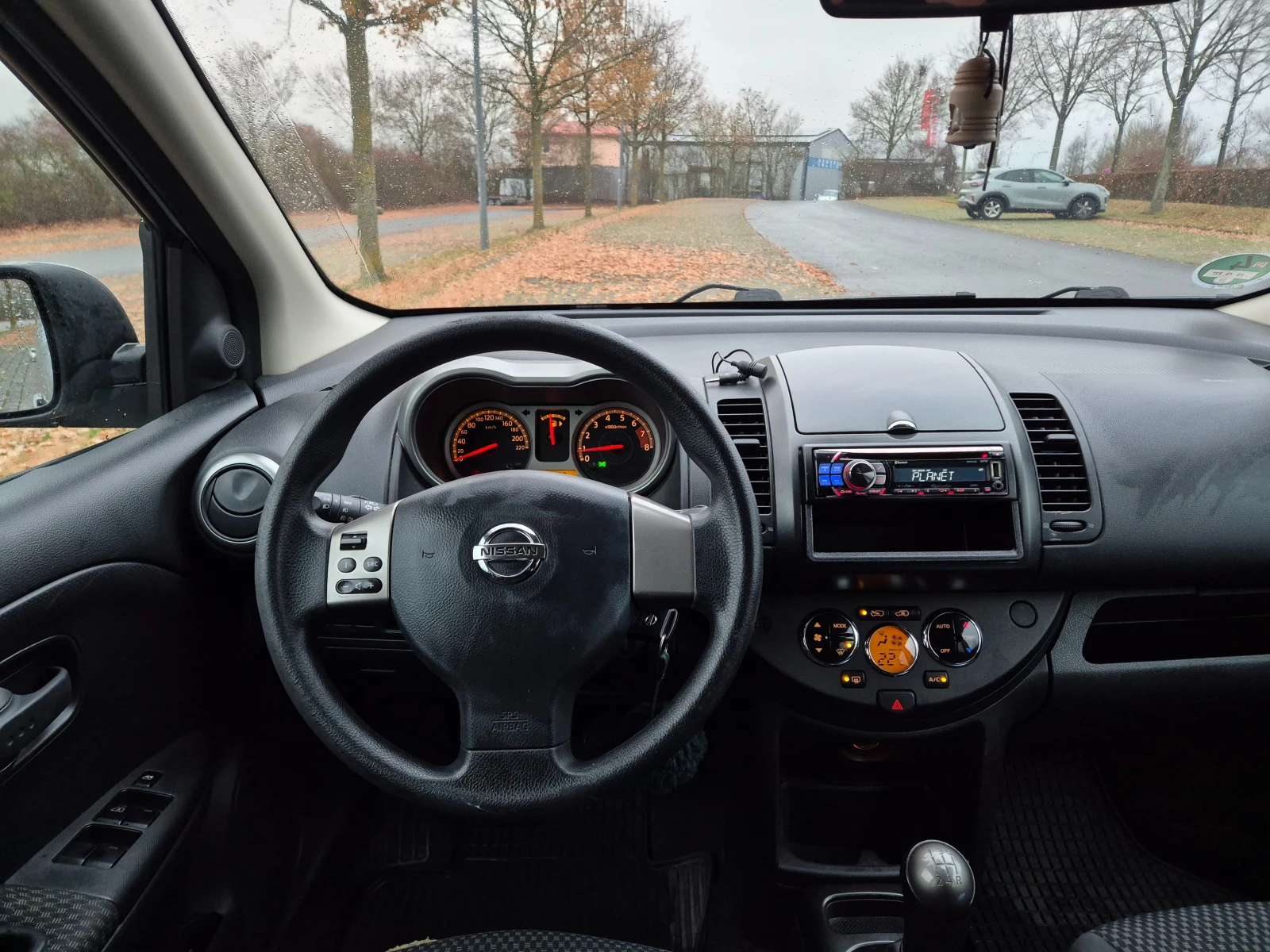 Nissan Note 1.6 Бензин, 110 к.с. - изображение 8