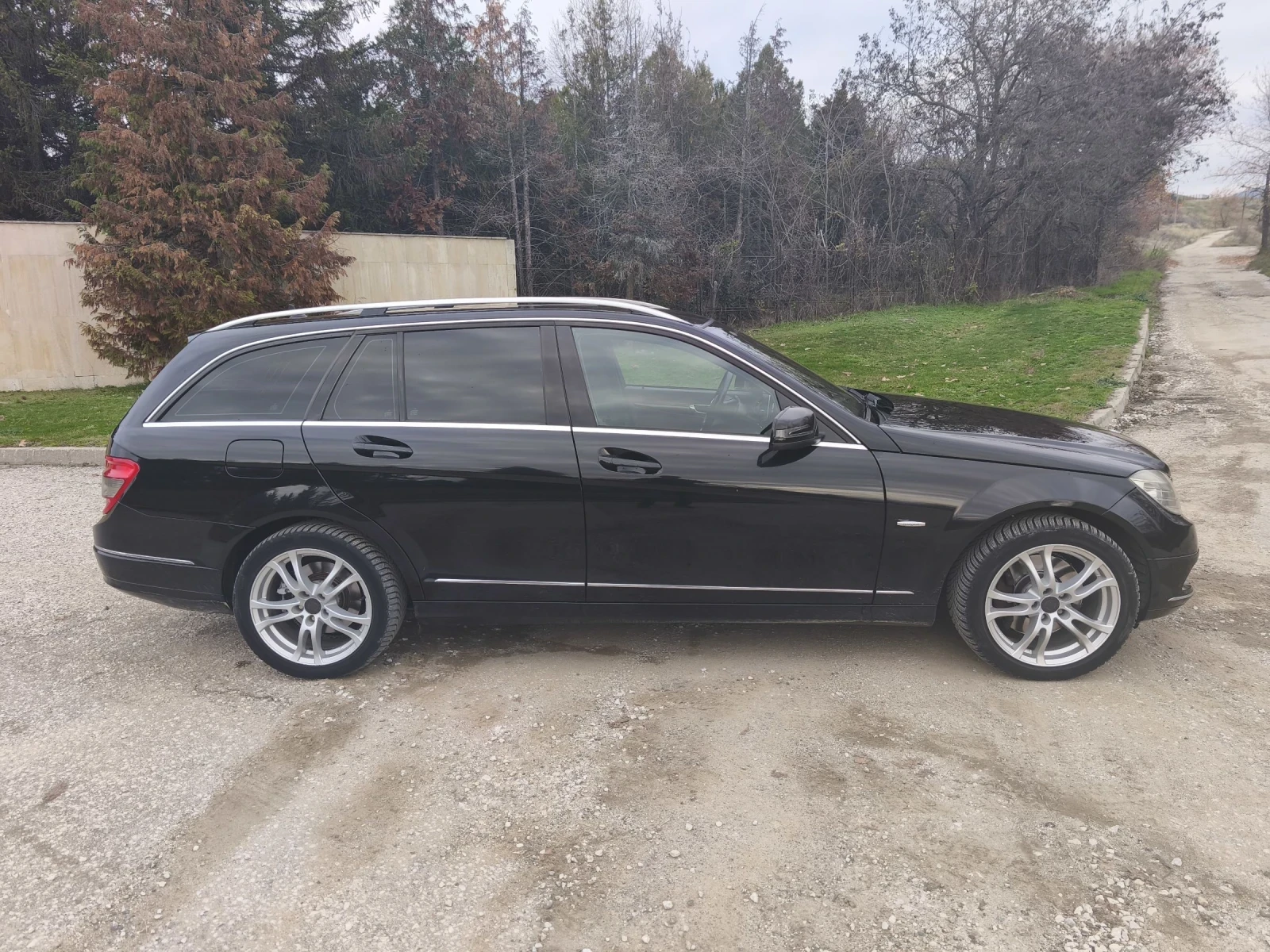 Mercedes-Benz C 320 4MATIC  - изображение 3