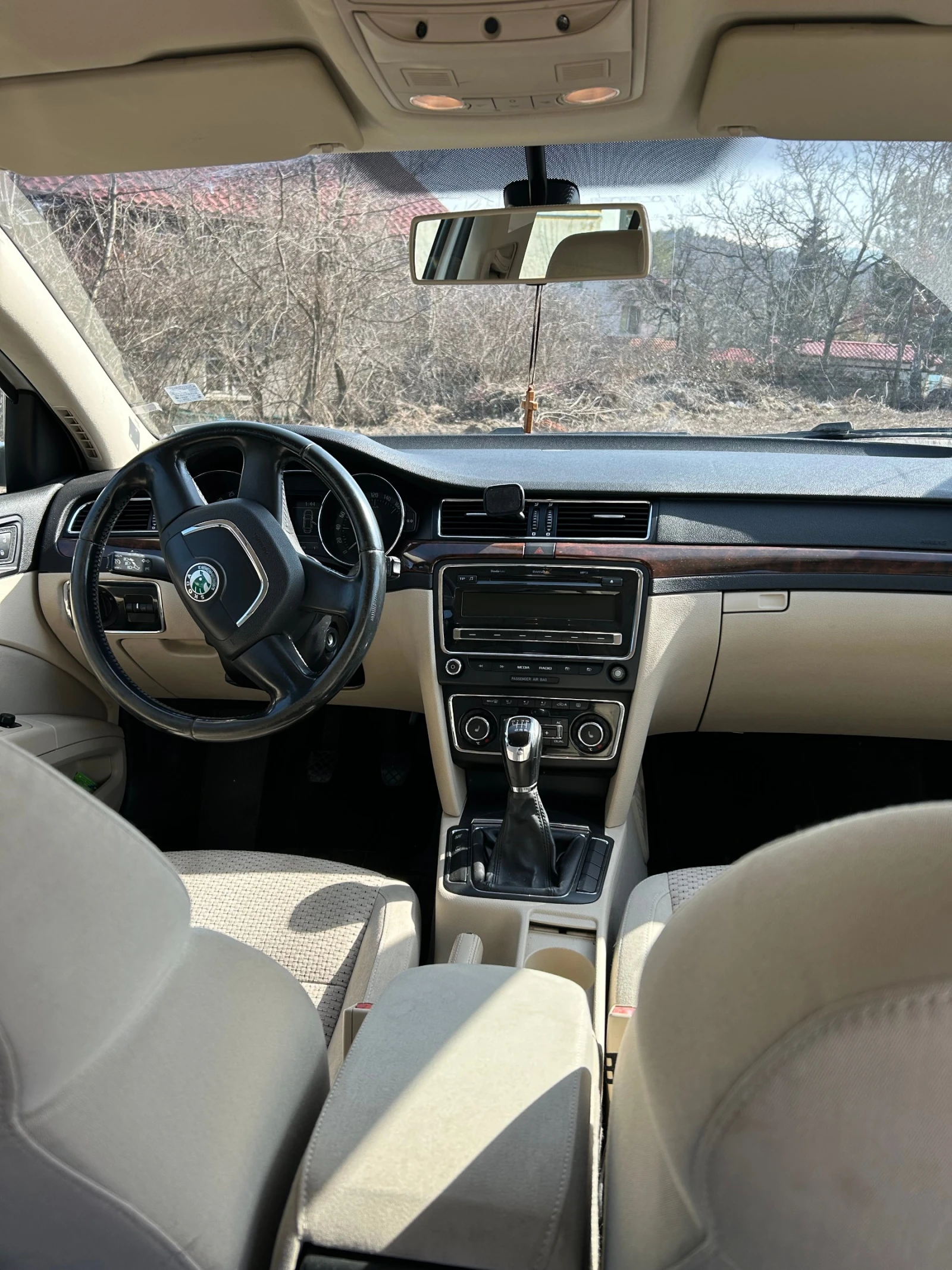 Skoda Superb, снимка 10 - Автомобили и джипове - 53708808