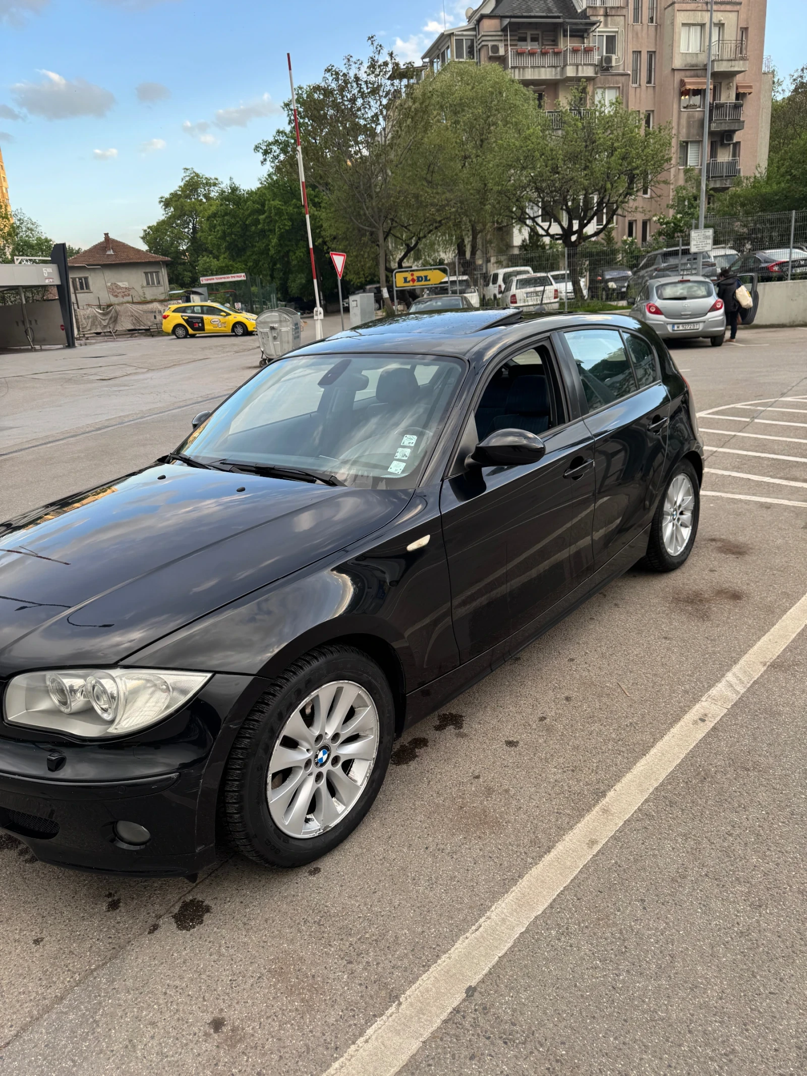 BMW 118, снимка 4 - Автомобили и джипове - 54512826