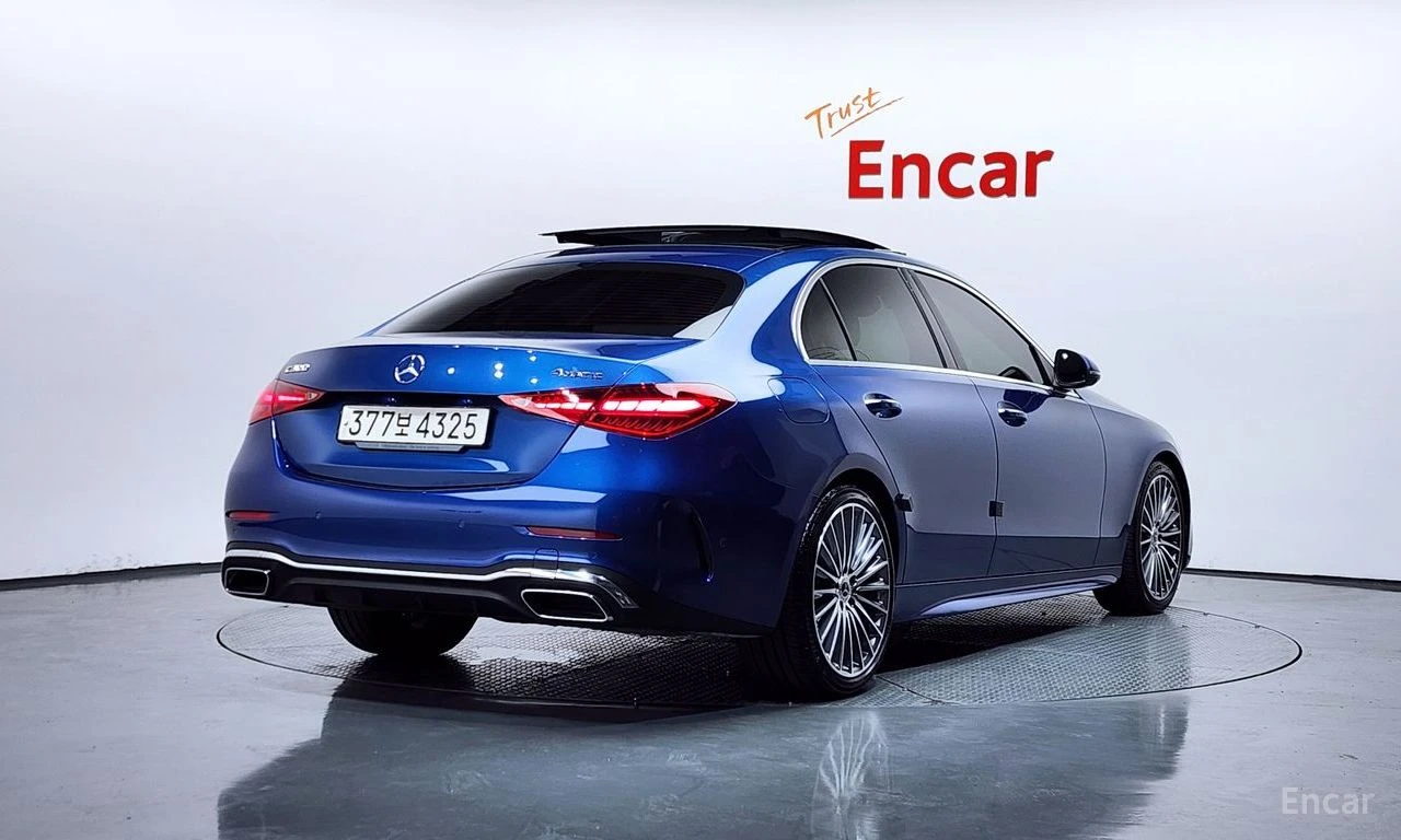 Mercedes-Benz C 300 4MATIC* DISTRONIC* 360CAMERA* BURMESTER* HEAD-UP* , снимка 3 - Автомобили и джипове - 54554610