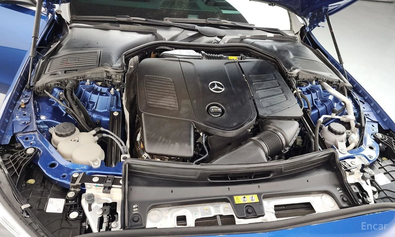Mercedes-Benz C 300 4MATIC* DISTRONIC* 360CAMERA* BURMESTER* HEAD-UP* , снимка 17 - Автомобили и джипове - 54554610