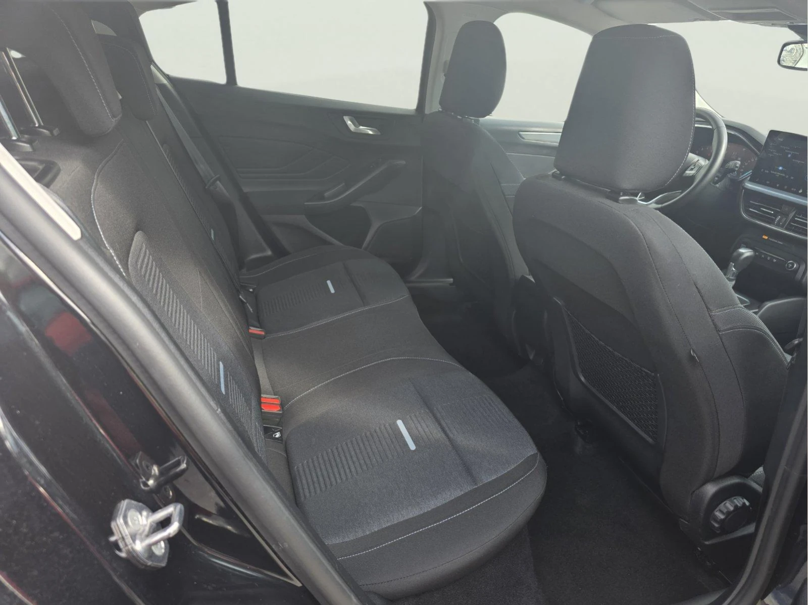 Ford Focus 1.0 EcoBoost, снимка 10 - Автомобили и джипове - 54598884