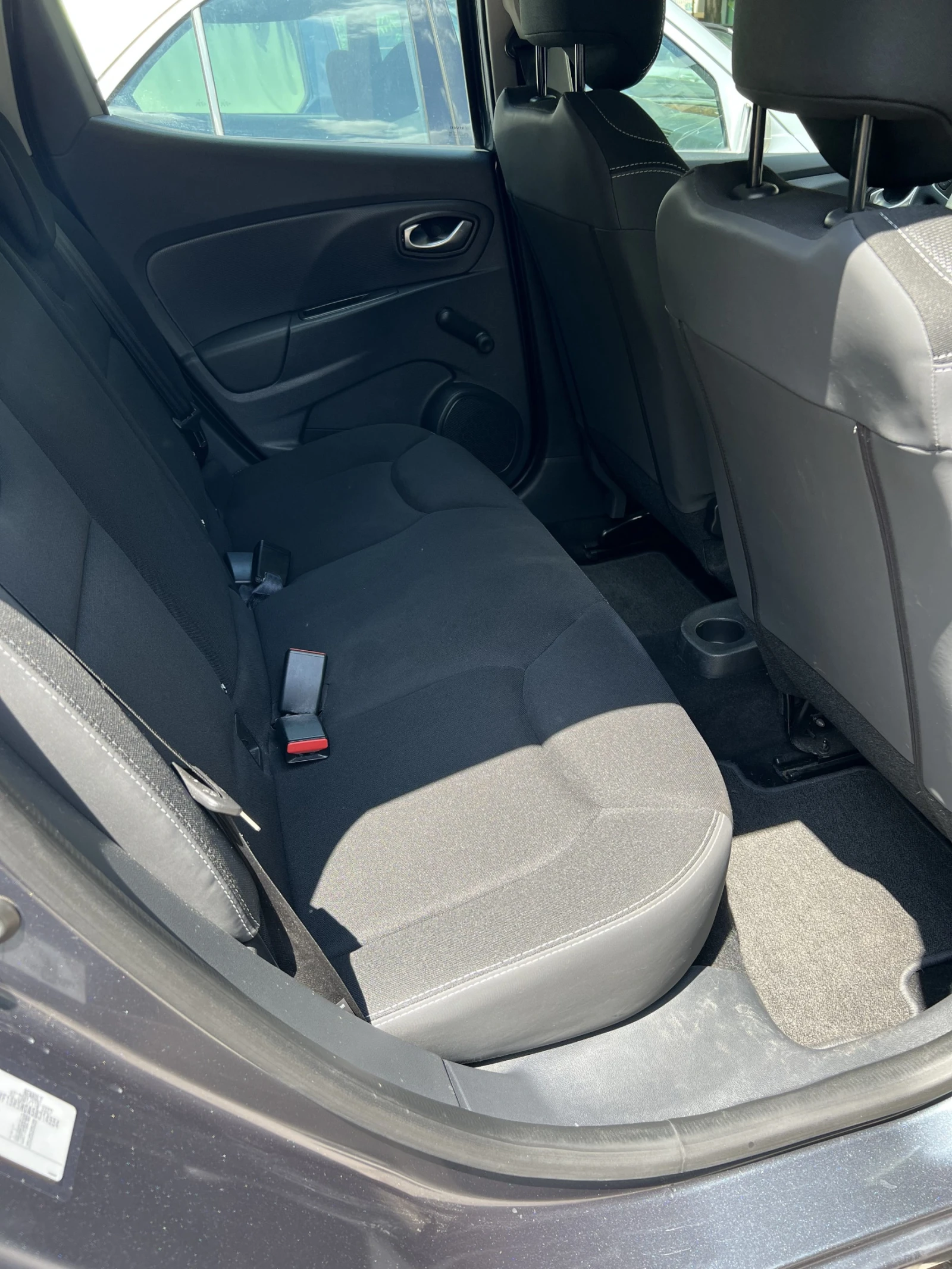 Renault Clio, снимка 7 - Автомобили и джипове - 55037121