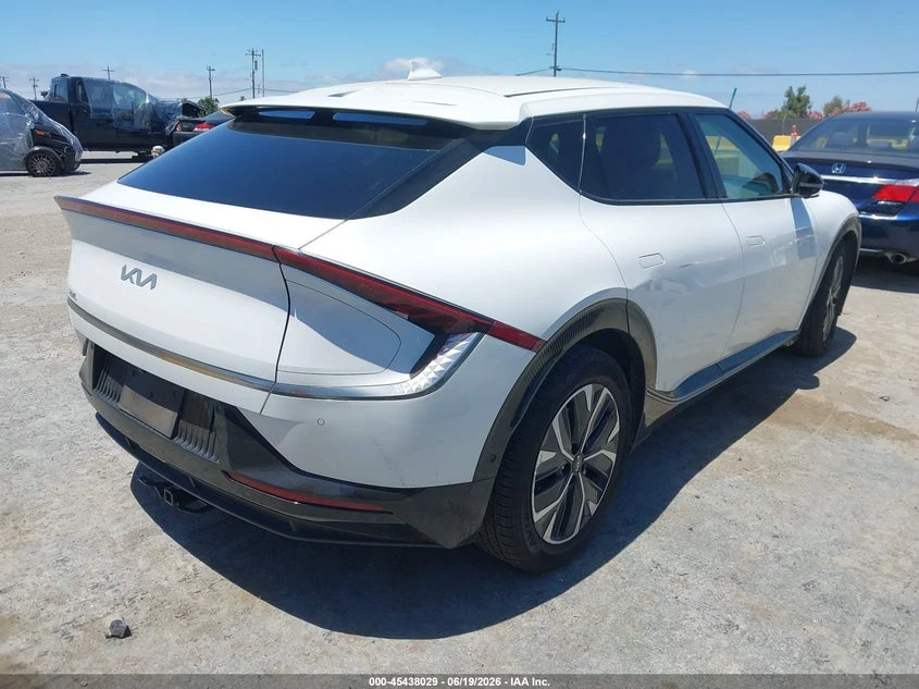 Kia EV6 Wind, снимка 4 - Автомобили и джипове - 55263204
