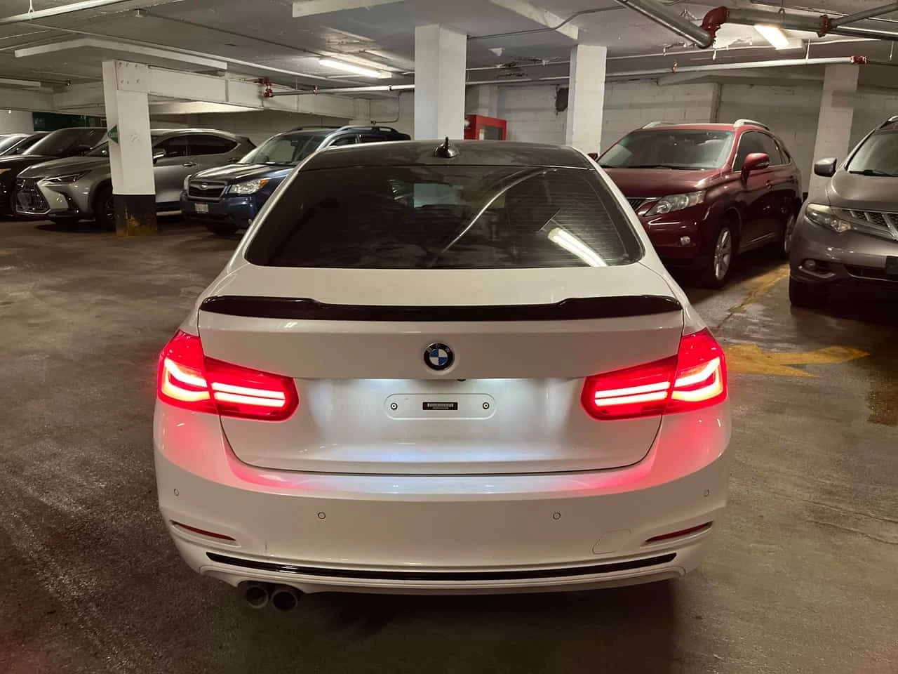 BMW 330 xDrive * CARFAX * ОПЦИЯ ЗА ФИНАНСИРАНЕ, снимка 15 - Автомобили и джипове - 55777792