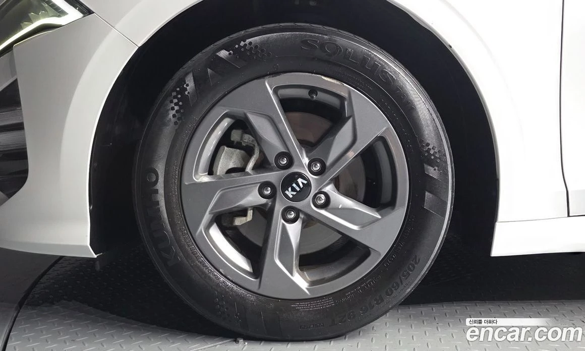Kia K5 2.0 LPI Strandard, снимка 5 - Автомобили и джипове - 56096284