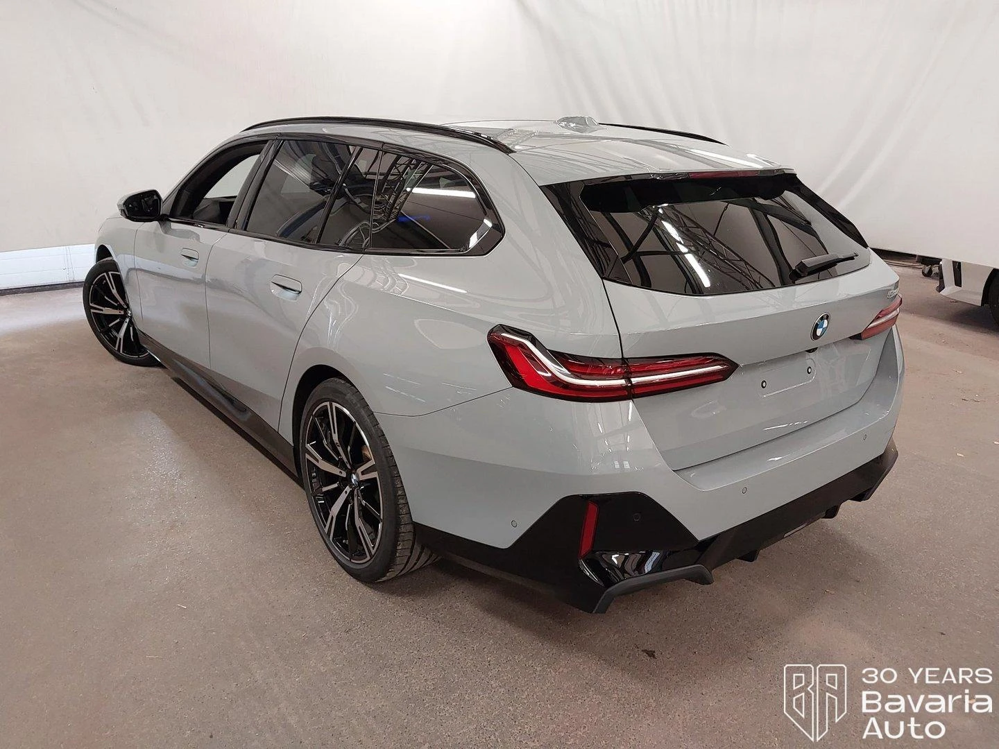 BMW 520 d Touring Steptronic, снимка 2 - Автомобили и джипове - 56439741