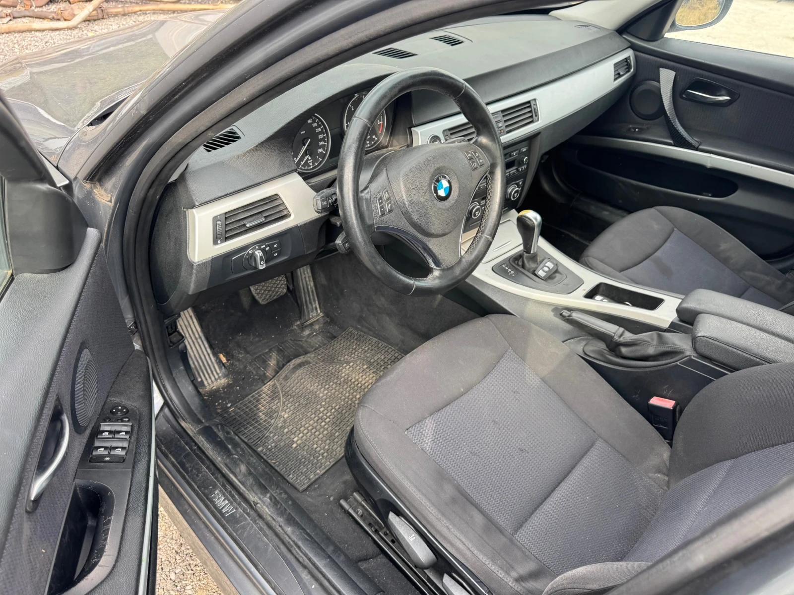 BMW 320, снимка 5 - Автомобили и джипове - 56451589
