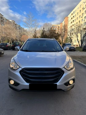 Hyundai IX35 РЕАЛНИ 98800км! Панорама/Парктроник/KeylessGO, снимка 1