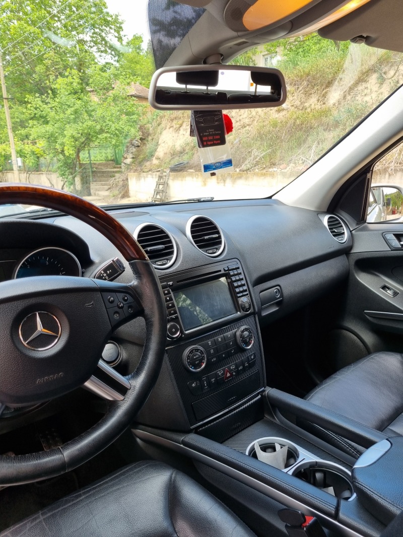 Mercedes-Benz ML 320 CDI, снимка 9 - Автомобили и джипове - 45697156