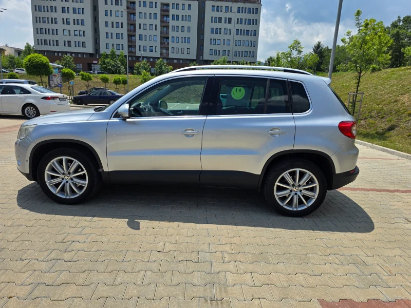 VW Tiguan, снимка 4 - Автомобили и джипове - 50726653