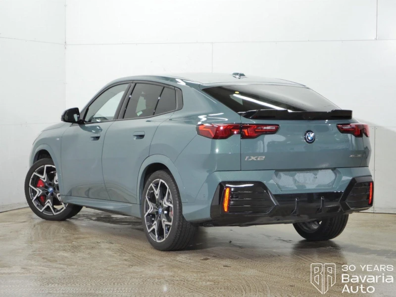 BMW iX2 30 xDrive M Sport Paket, снимка 2 - Автомобили и джипове - 52833590