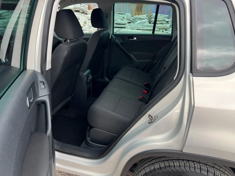VW Tiguan 1.4TSI/150к.с.BLUEMOTION ПЕРФЕКТЕН 95х.км, снимка 14 - Автомобили и джипове - 53469003