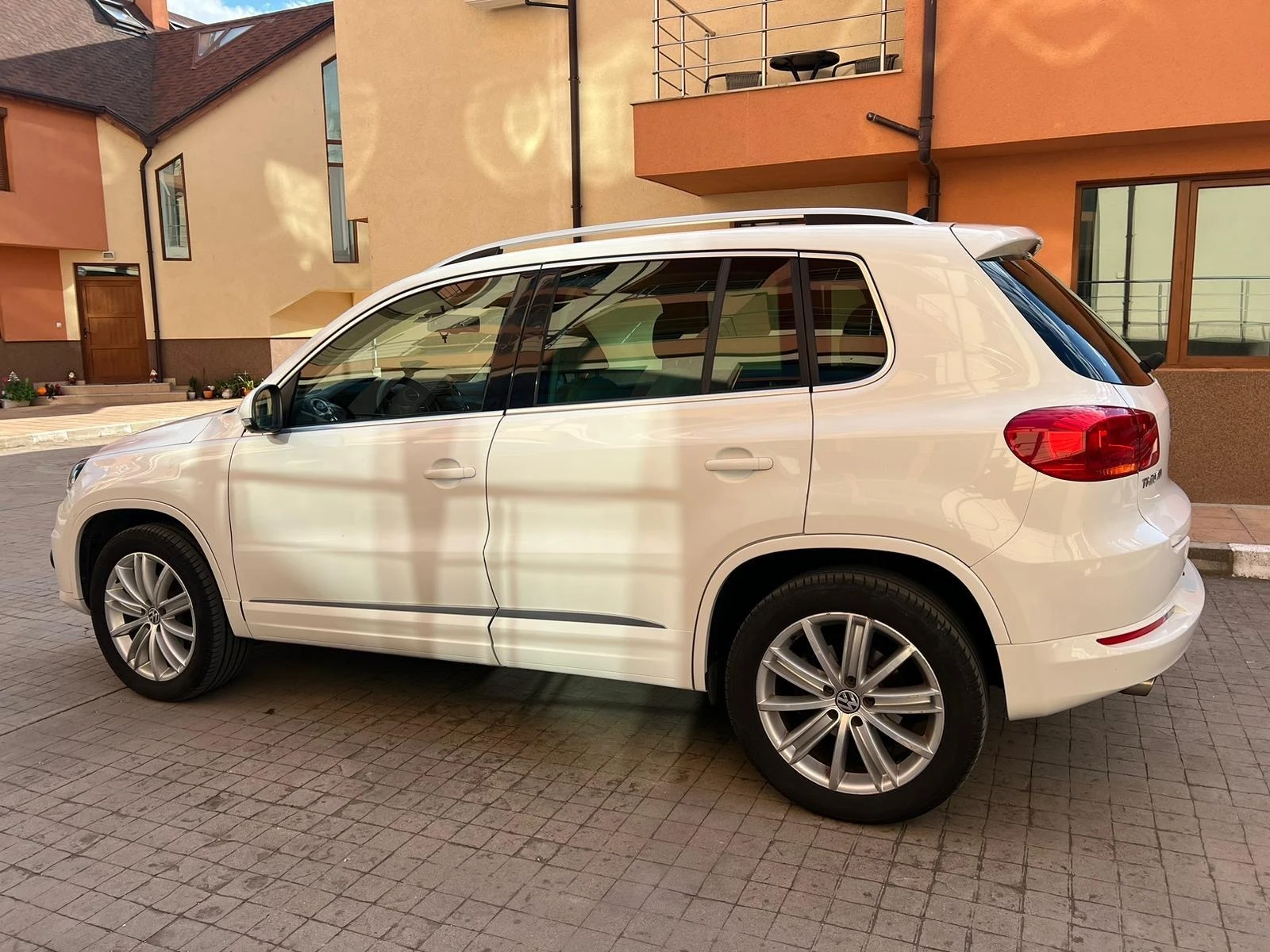 VW Tiguan 2.0TSI 4motion - изображение 3