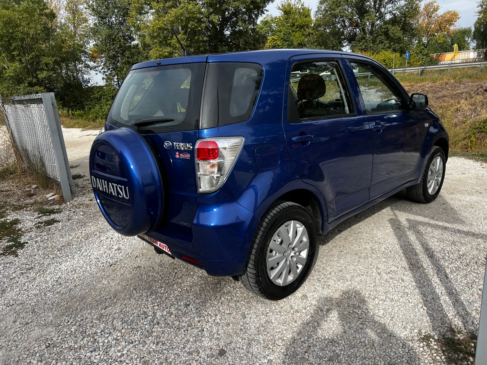 Daihatsu Terios 1.5i 129000KM SWISS EDITION - изображение 5