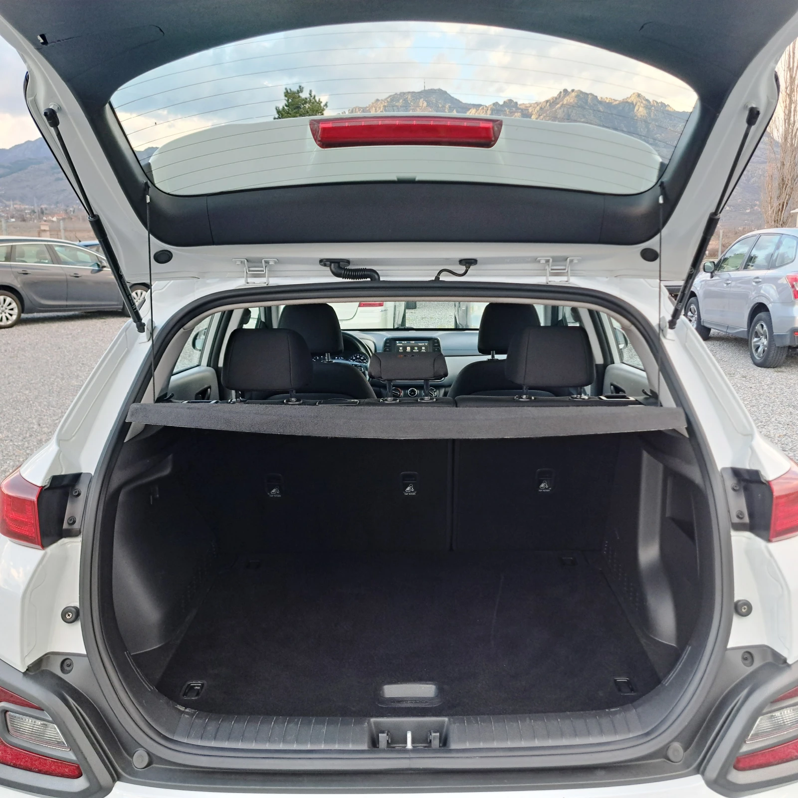 Hyundai Kona 2.0* AWD* AUTOMATIC* 147HP* CAM* TOP!*  | Mobile.bg � ����������� 17