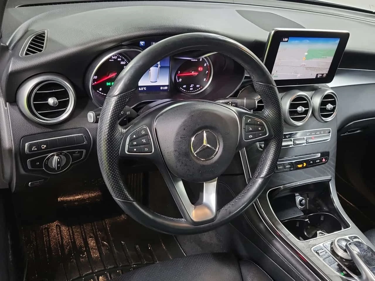 Mercedes-Benz GLC * 300 * CARFAX * ЦЕНА ДО БГ, снимка 7 - Автомобили и джипове - 53928146