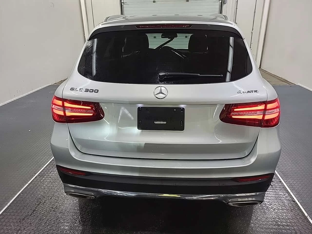 Mercedes-Benz GLC * 300 * CARFAX * ЦЕНА ДО БГ, снимка 5 - Автомобили и джипове - 53928146