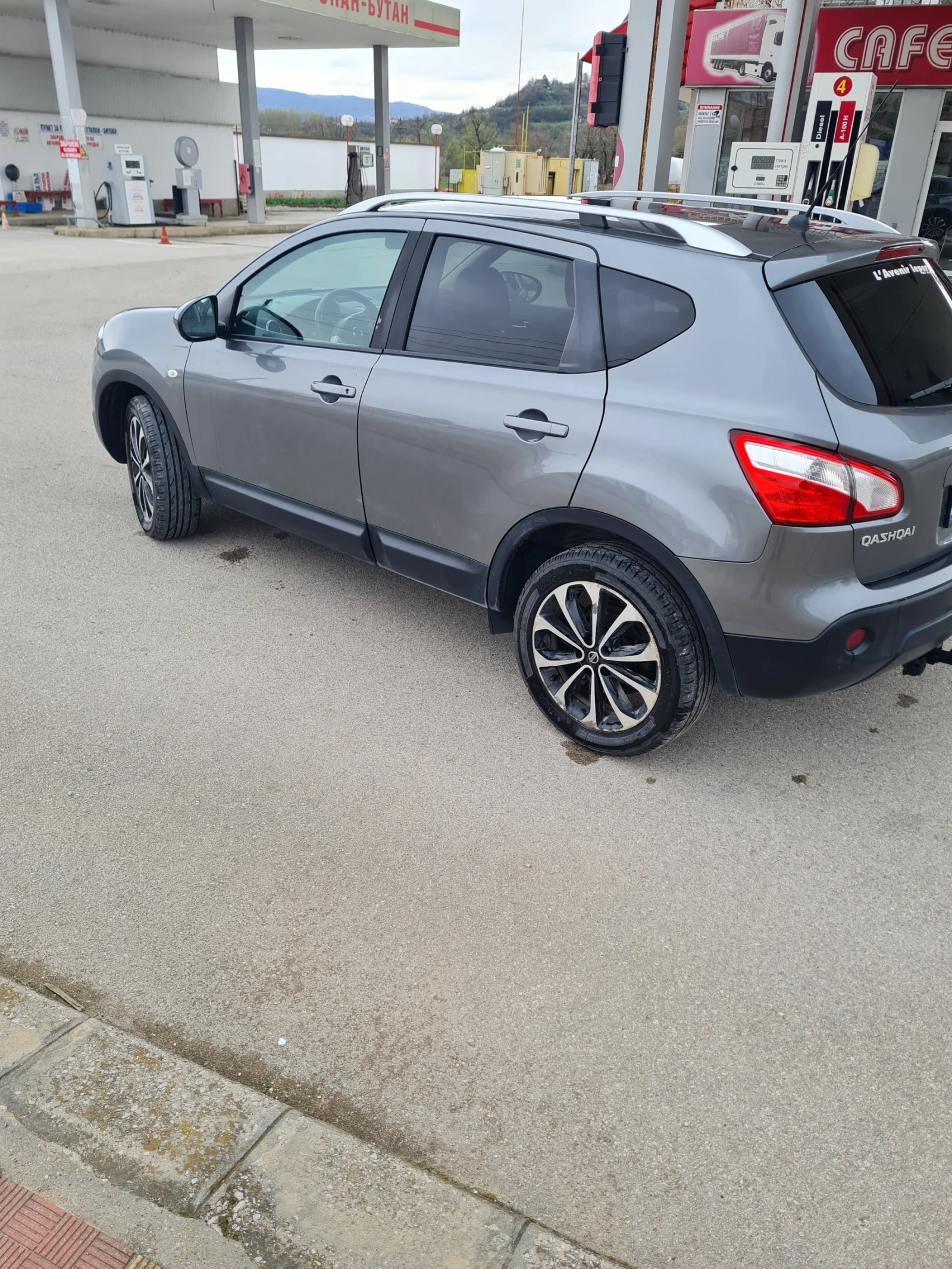 Nissan Qashqai 1.5DCI 110к.с. 2011г. , снимка 5 - Автомобили и джипове - 54159674