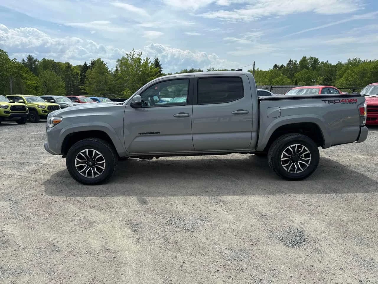 Toyota Tacoma * 4x4 Double Cab SB * CARFAX * ЦЕНА ДО БГ, снимка 3 - Автомобили и джипове - 54935256