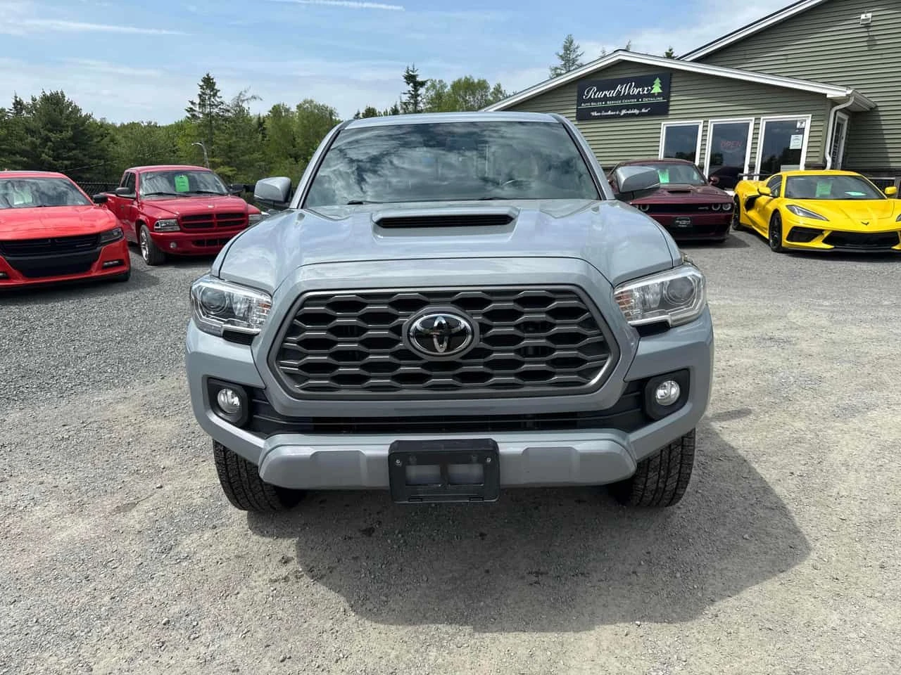 Toyota Tacoma * 4x4 Double Cab SB * CARFAX * ЦЕНА ДО БГ, снимка 2 - Автомобили и джипове - 54935256