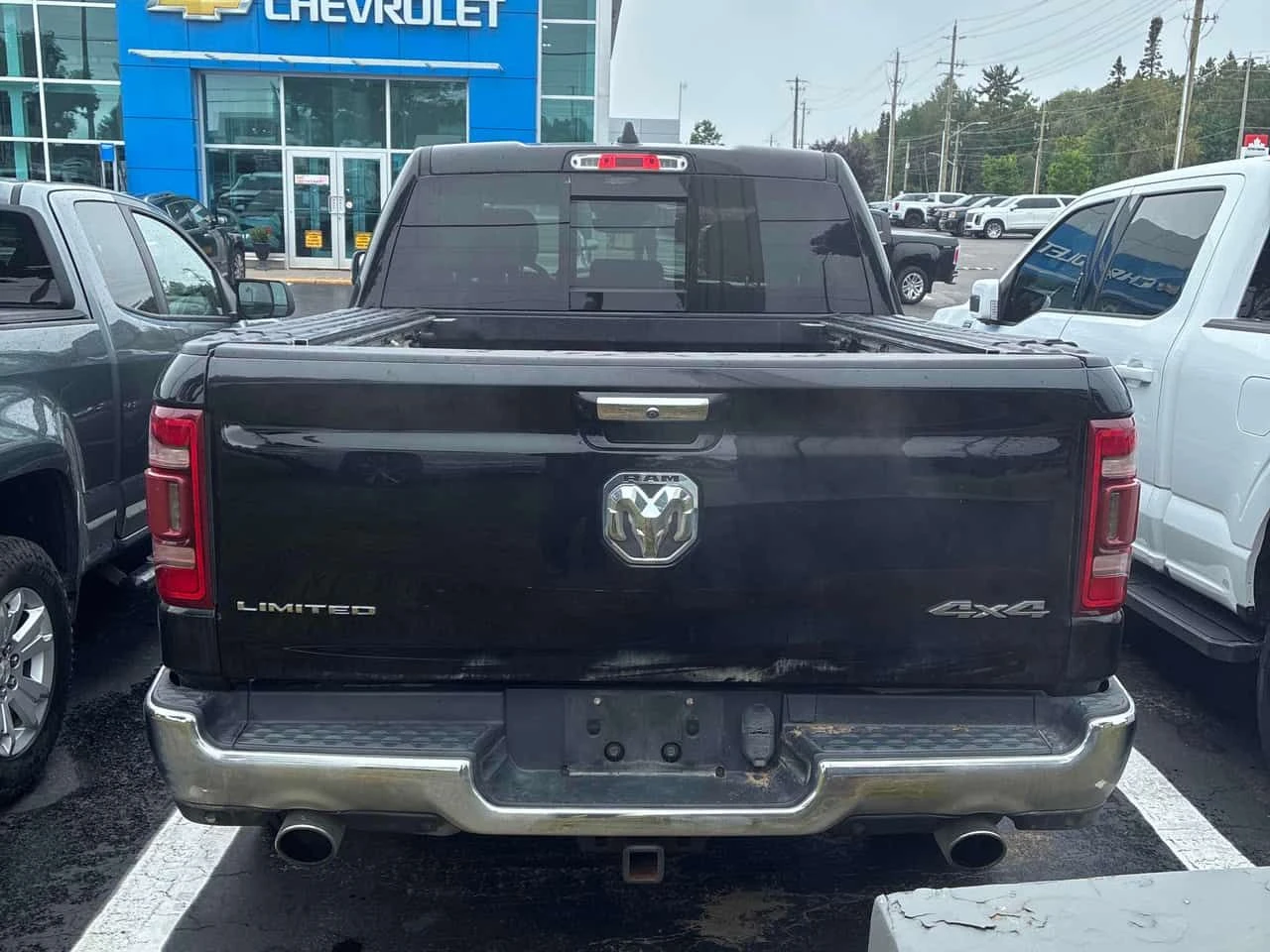 Dodge RAM 1500 * Limited * CARFAX * БЕЗ ПЪРВОНАЧАЛНА ВНОСКА, снимка 4 - Автомобили и джипове - 55373861