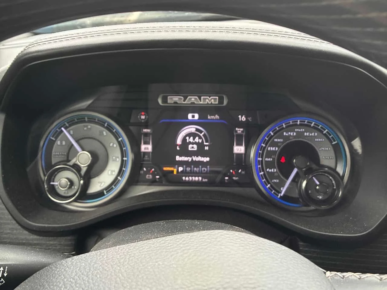 Dodge RAM 1500 * Limited * CARFAX * БЕЗ ПЪРВОНАЧАЛНА ВНОСКА, снимка 8 - Автомобили и джипове - 55373861