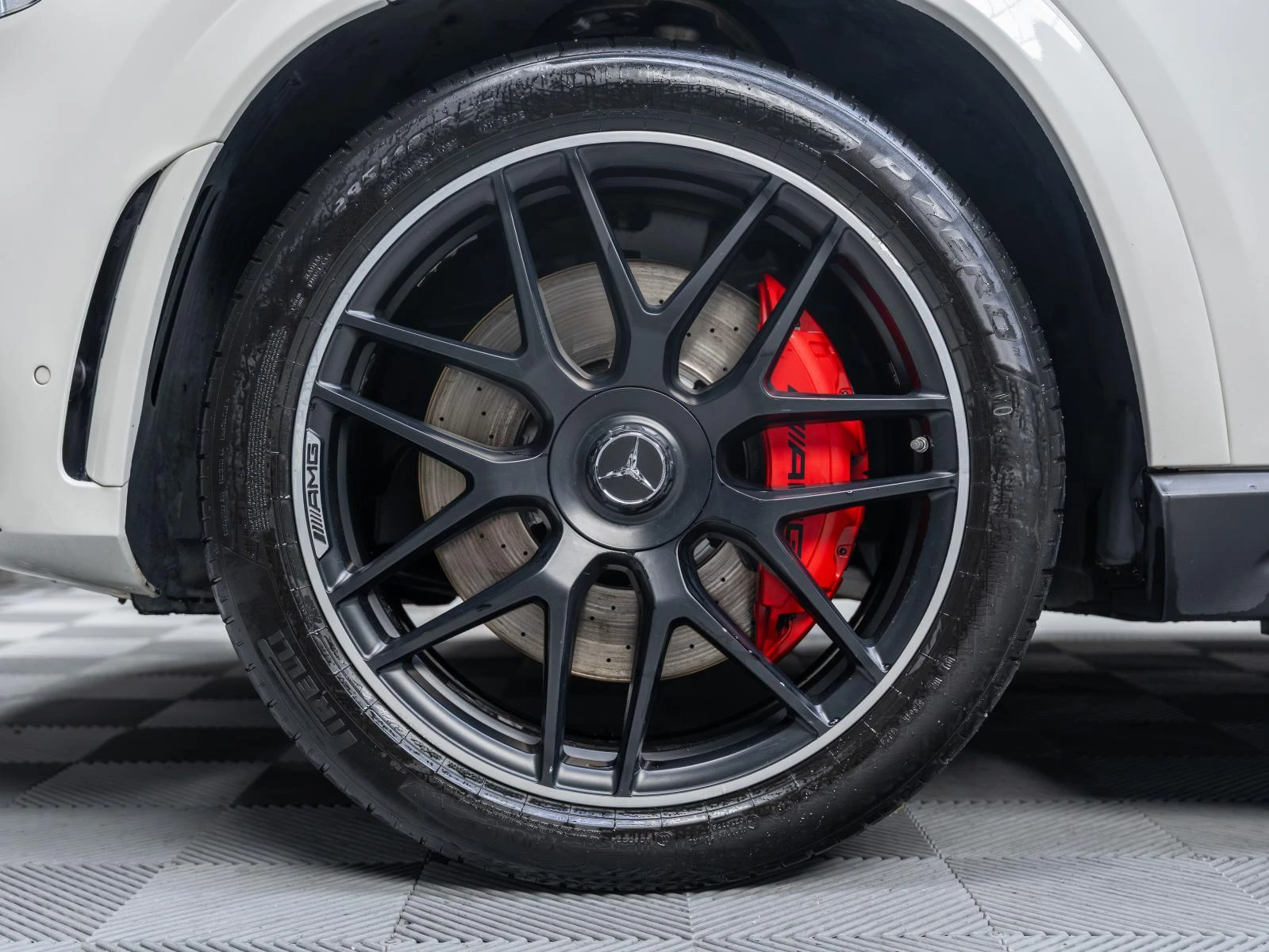 Mercedes-Benz GLE 53 4MATIC BURMESTER* 360CAM* CARBON* ОБДУХВ* PANO* AIRMATIC*, снимка 15 - Автомобили и джипове - 55546255