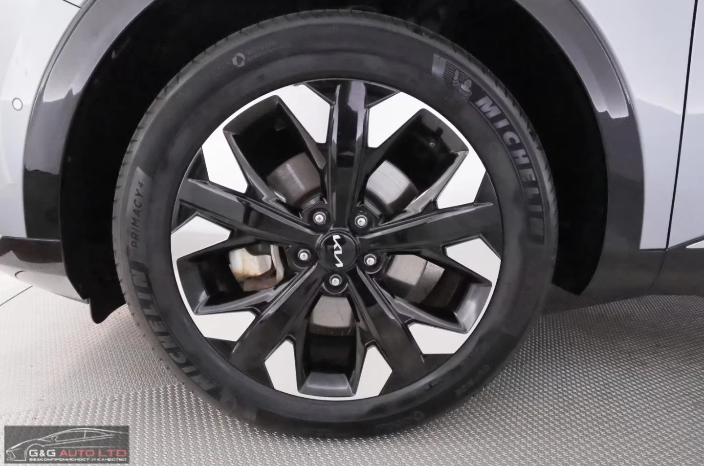 Kia Sportage PHEV/265HP/4WD/SPIRIT/CAM/LED/KLESS/CPLAY/589q, снимка 15 - Автомобили и джипове - 55655258
